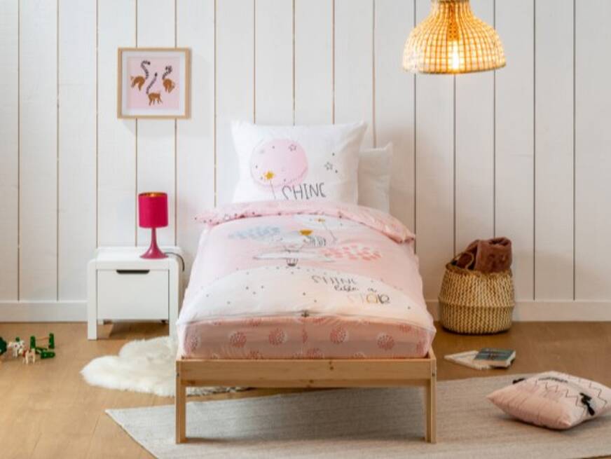 linge de lit chambre fille